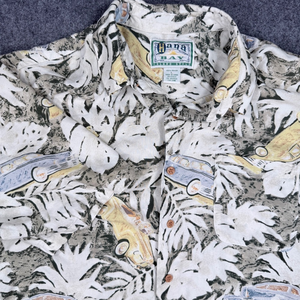 Hana Bay Island Style Mens Large Vintage Car Tropical Print Rayon Aloha Shirt
